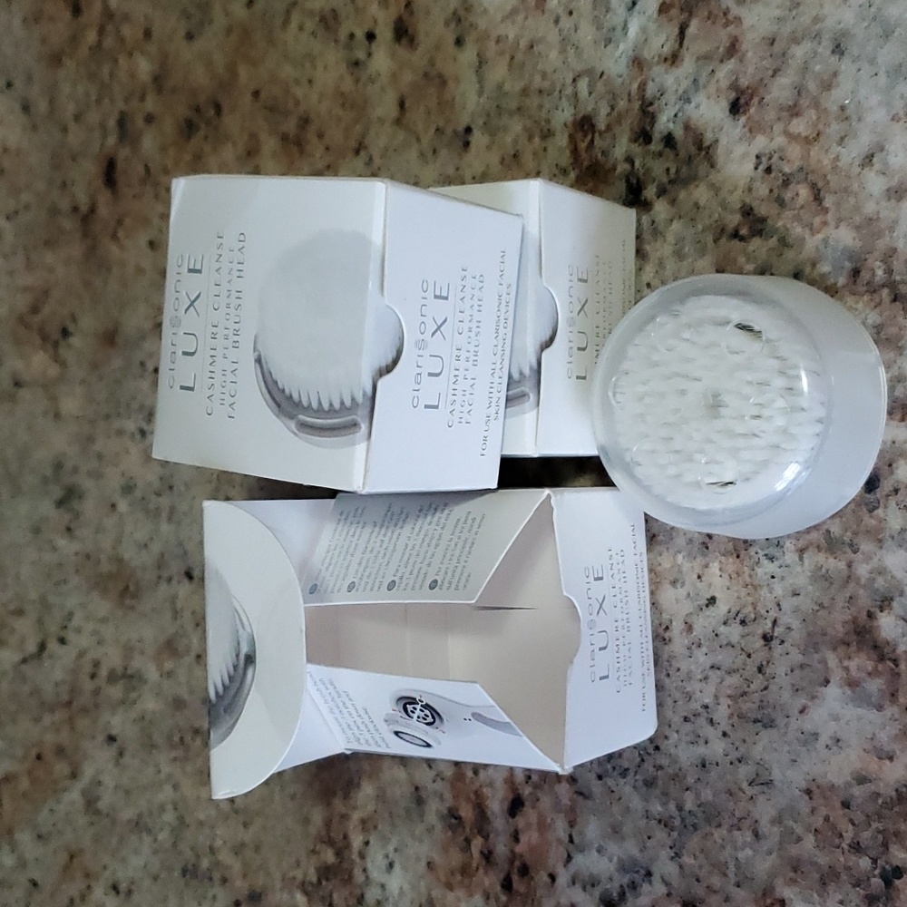 Clarisonic Luxe Cashmere Clean Brush heads